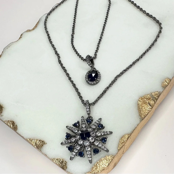 Bomb Party Reign Villain Collection A Queen's Pendant RBP7650 Sapphire Blue NWT - Picture 7 of 8